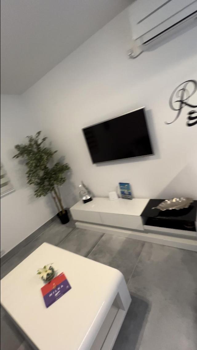 באסקה Mandy Apartman מראה חיצוני תמונה